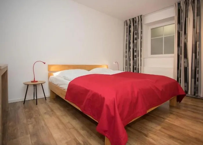 Sauerland Mit Traumhaftem Blick Ins Tal 温特贝格