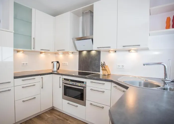 Sauerland Mit Traumhaftem Blick Ins Tal * 温特贝格